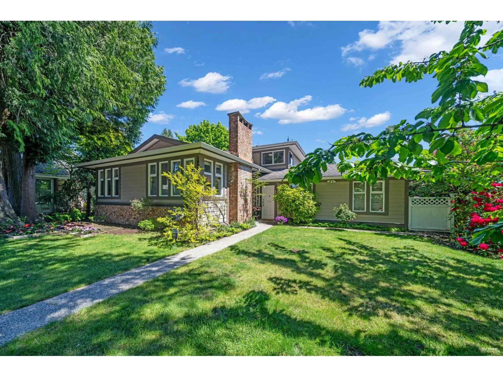 1906 148 STREET