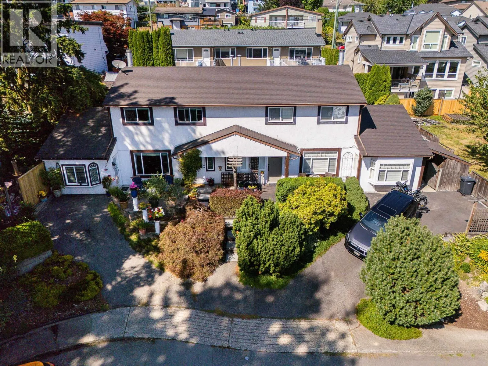 1135 VANIER AVENUE