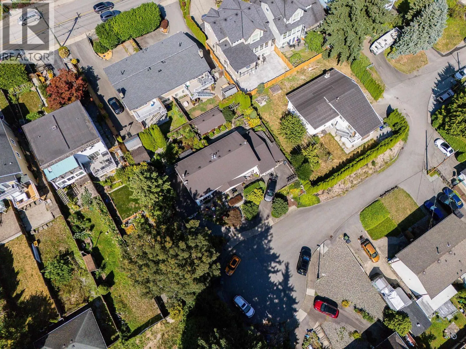 1135 VANIER AVENUE