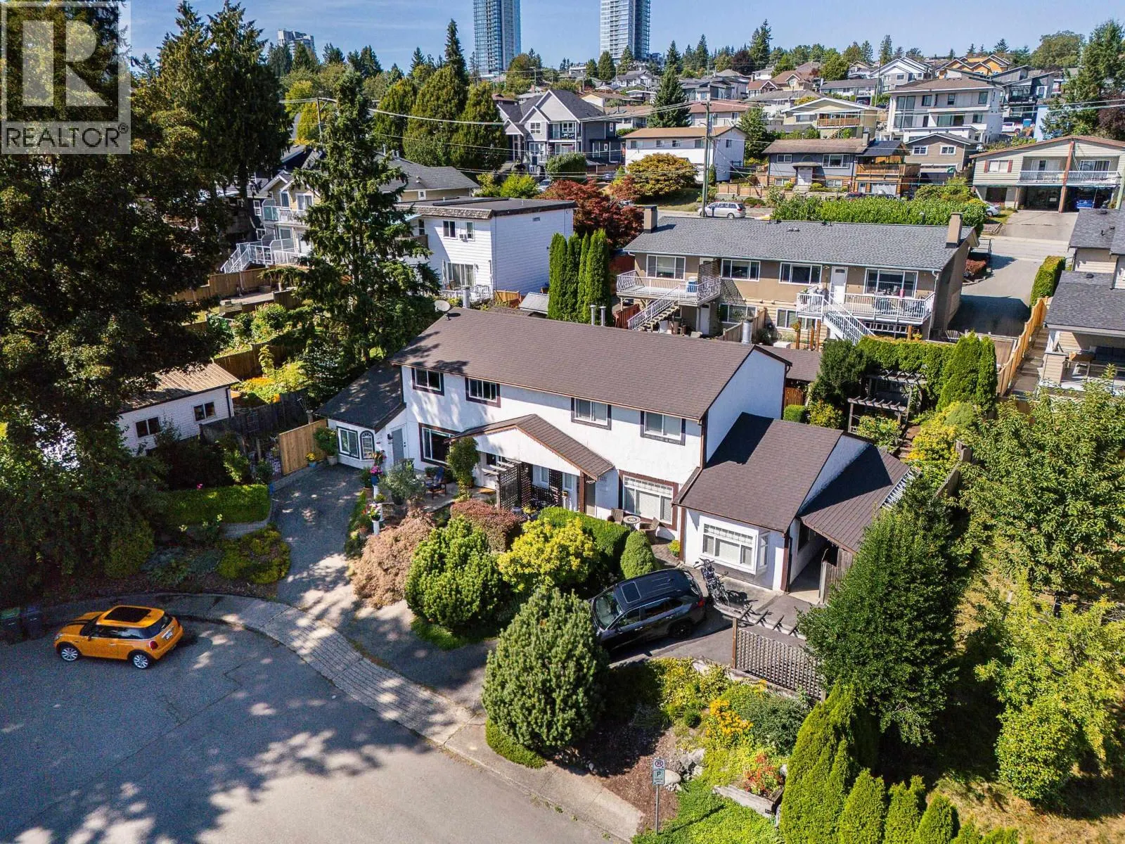 1135 VANIER AVENUE