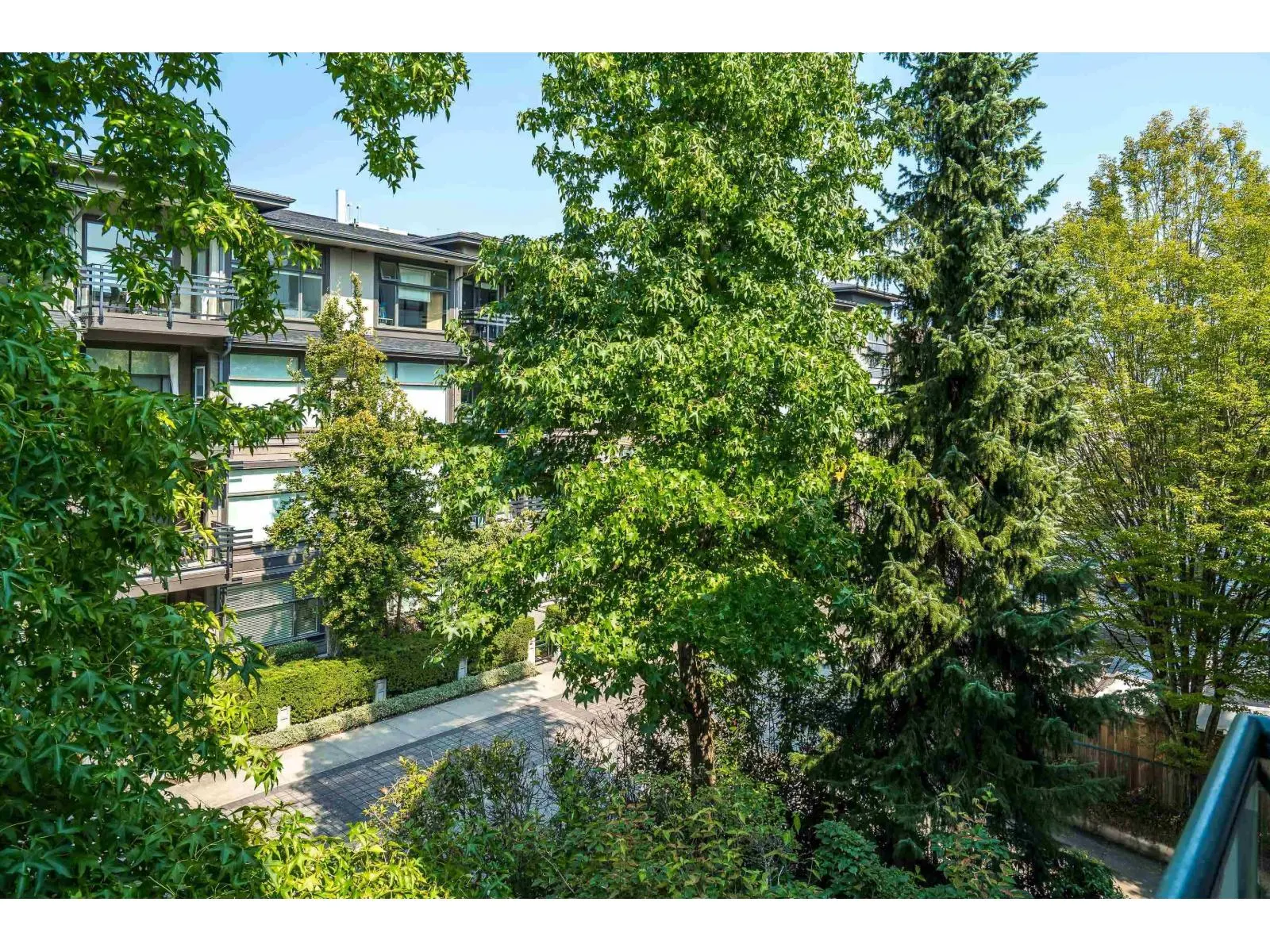 #303 15325 17 AVENUE