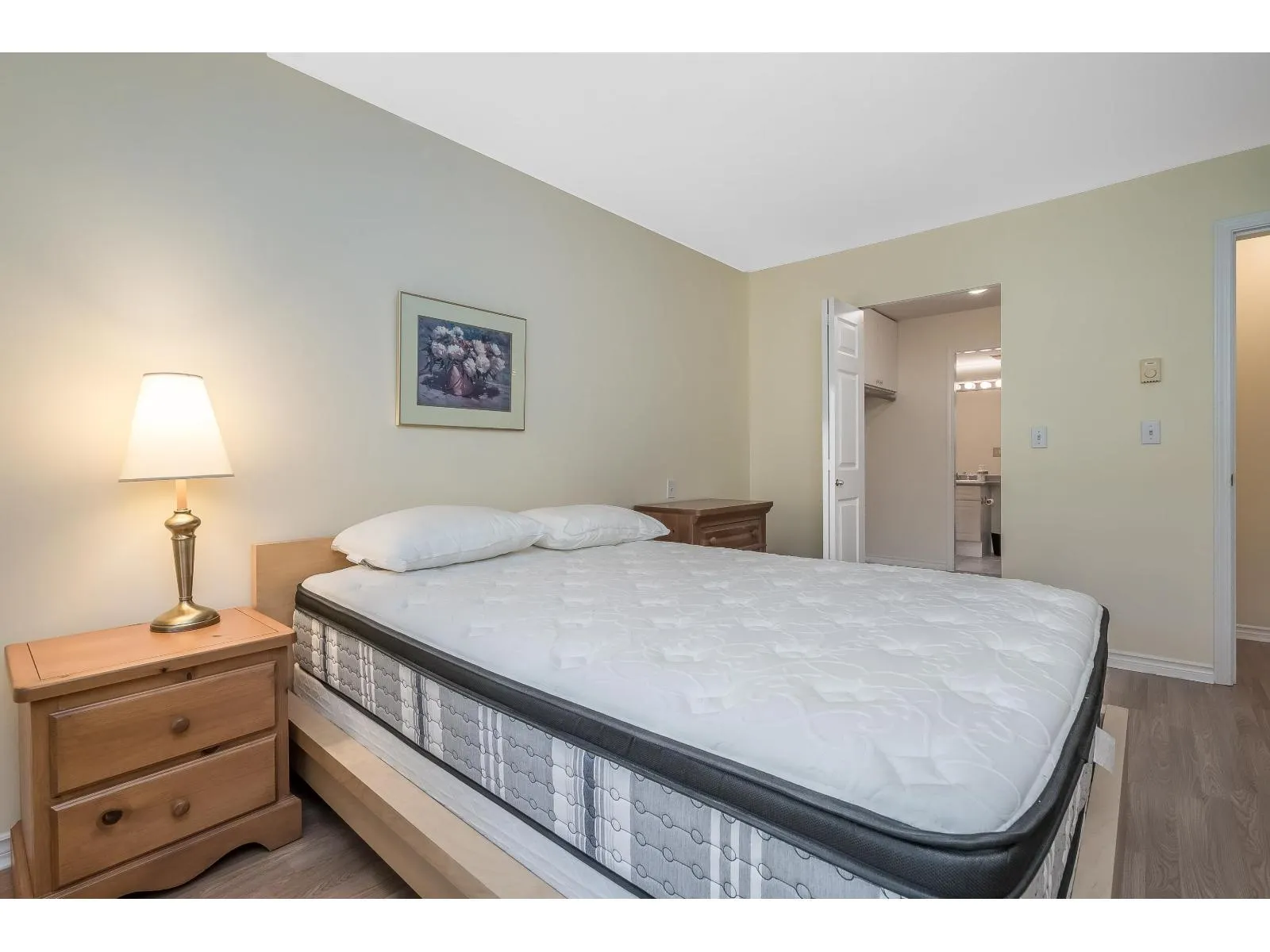 #303 15325 17 AVENUE
