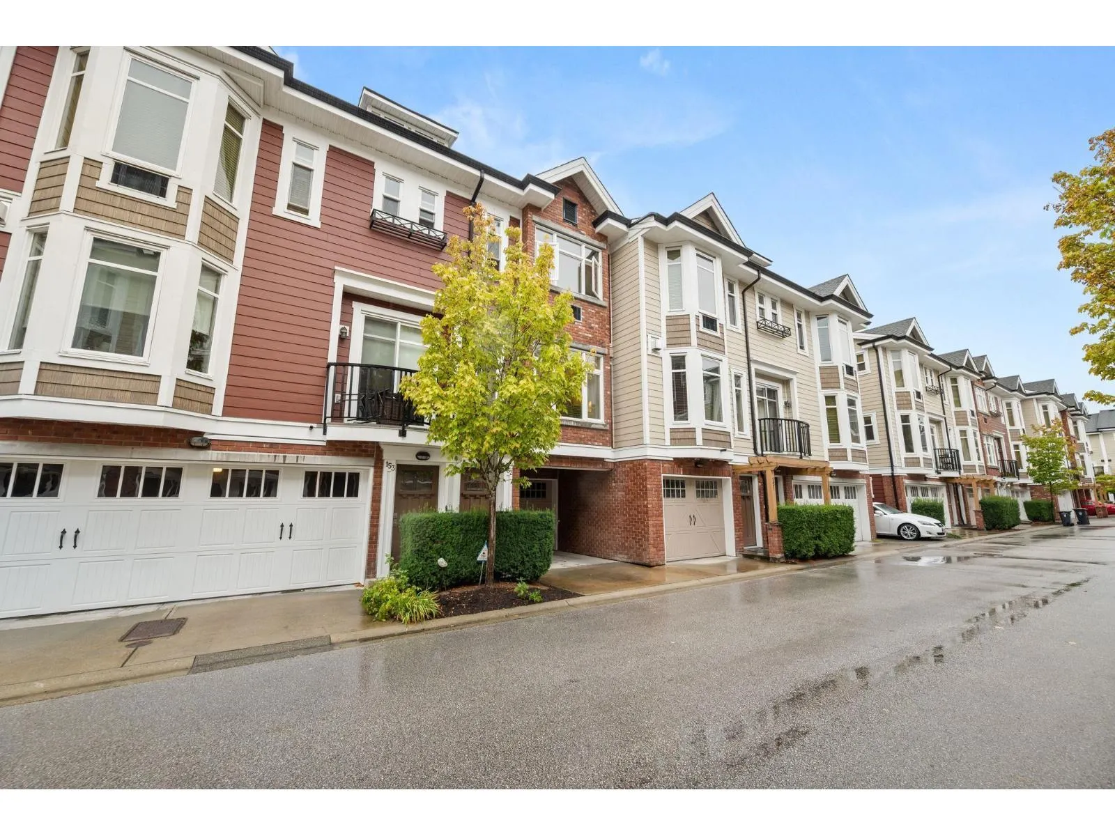 152 20738 84 AVENUE