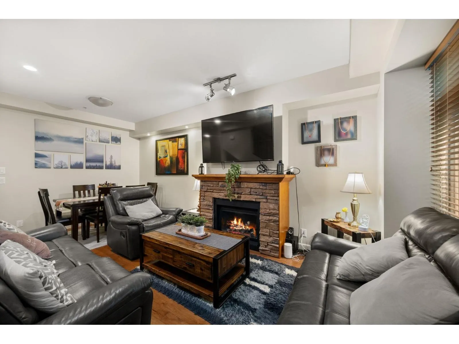 152 20738 84 AVENUE