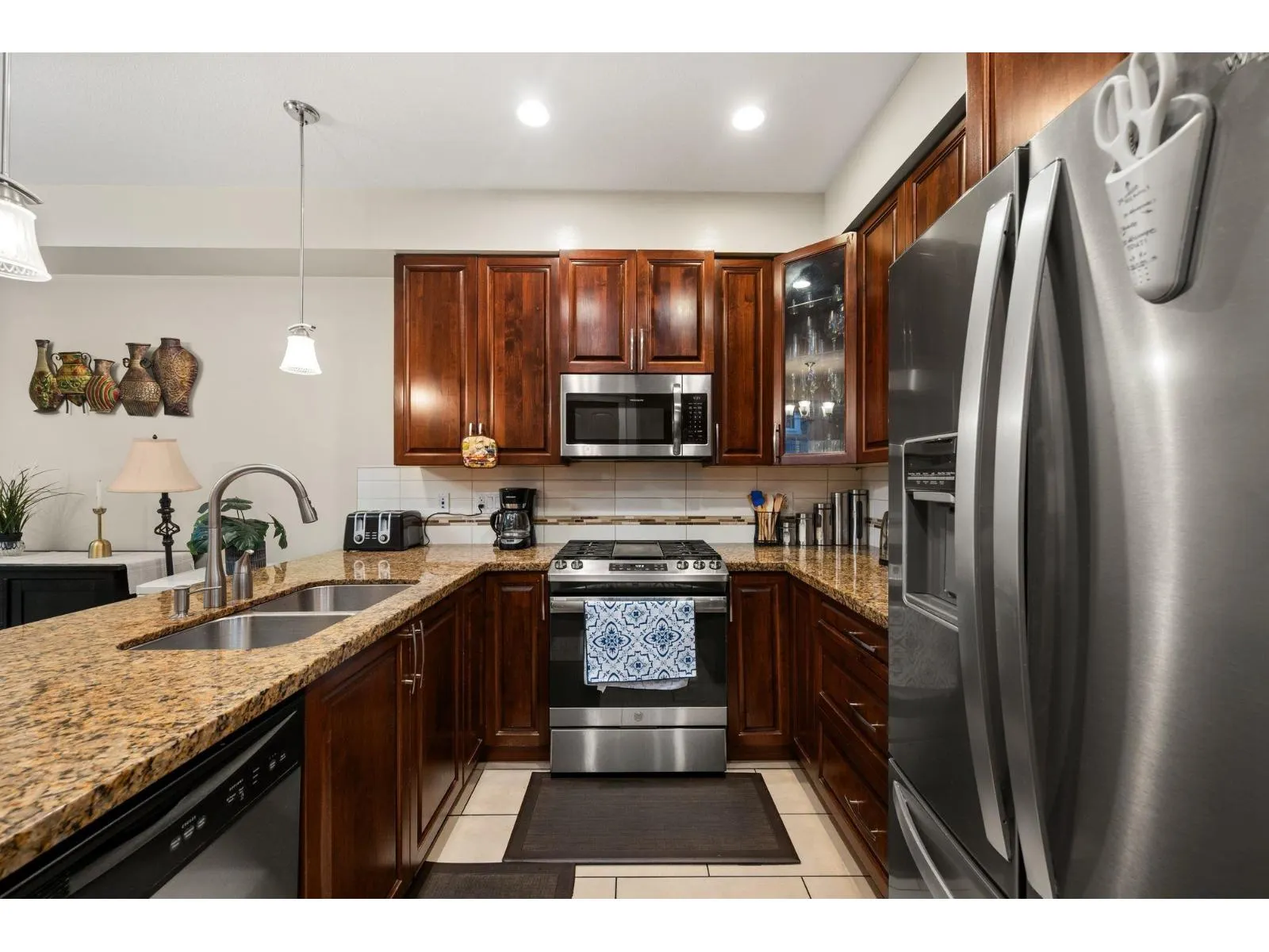 152 20738 84 AVENUE
