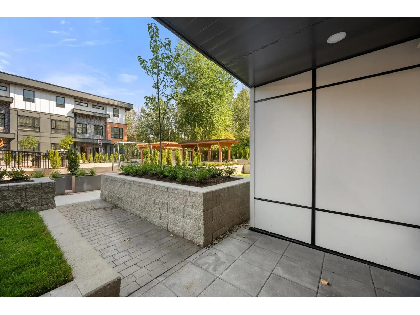 407 20926 83 AVENUE
