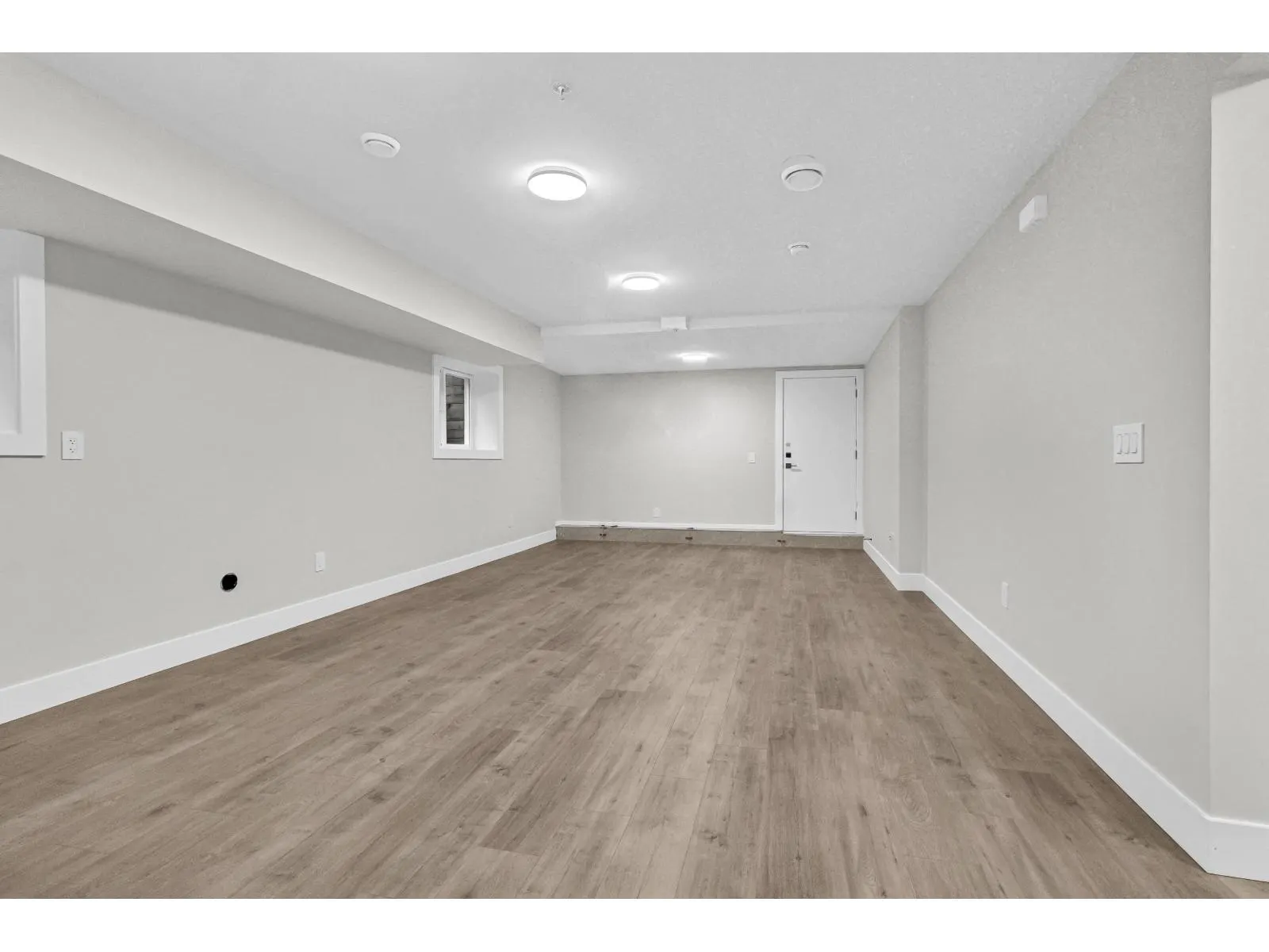 A 32729 FRASER CRESCENT
