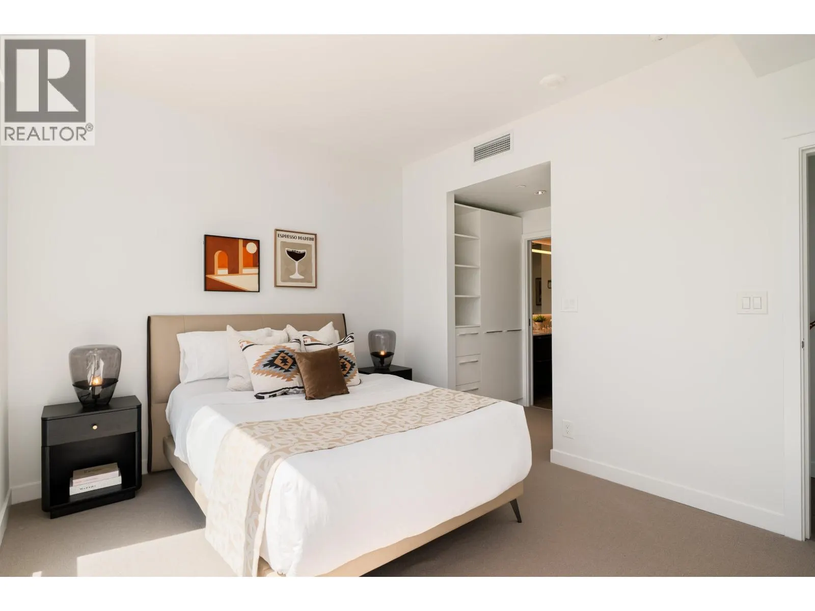 310 6622 PEARSON WAY
