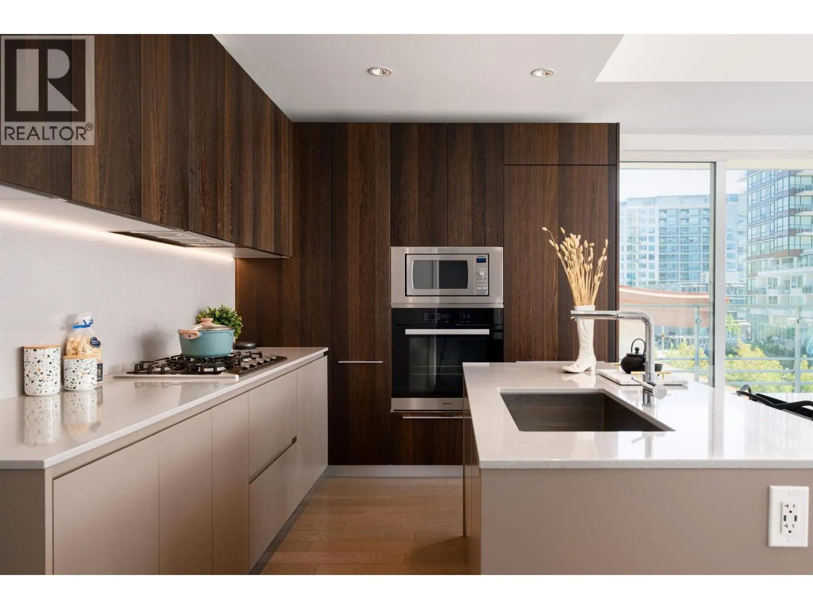 310 6622 PEARSON WAY