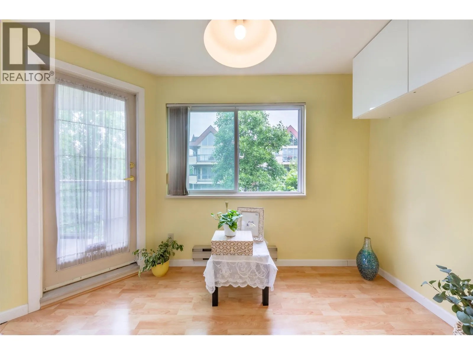 260 8611 ACKROYD ROAD