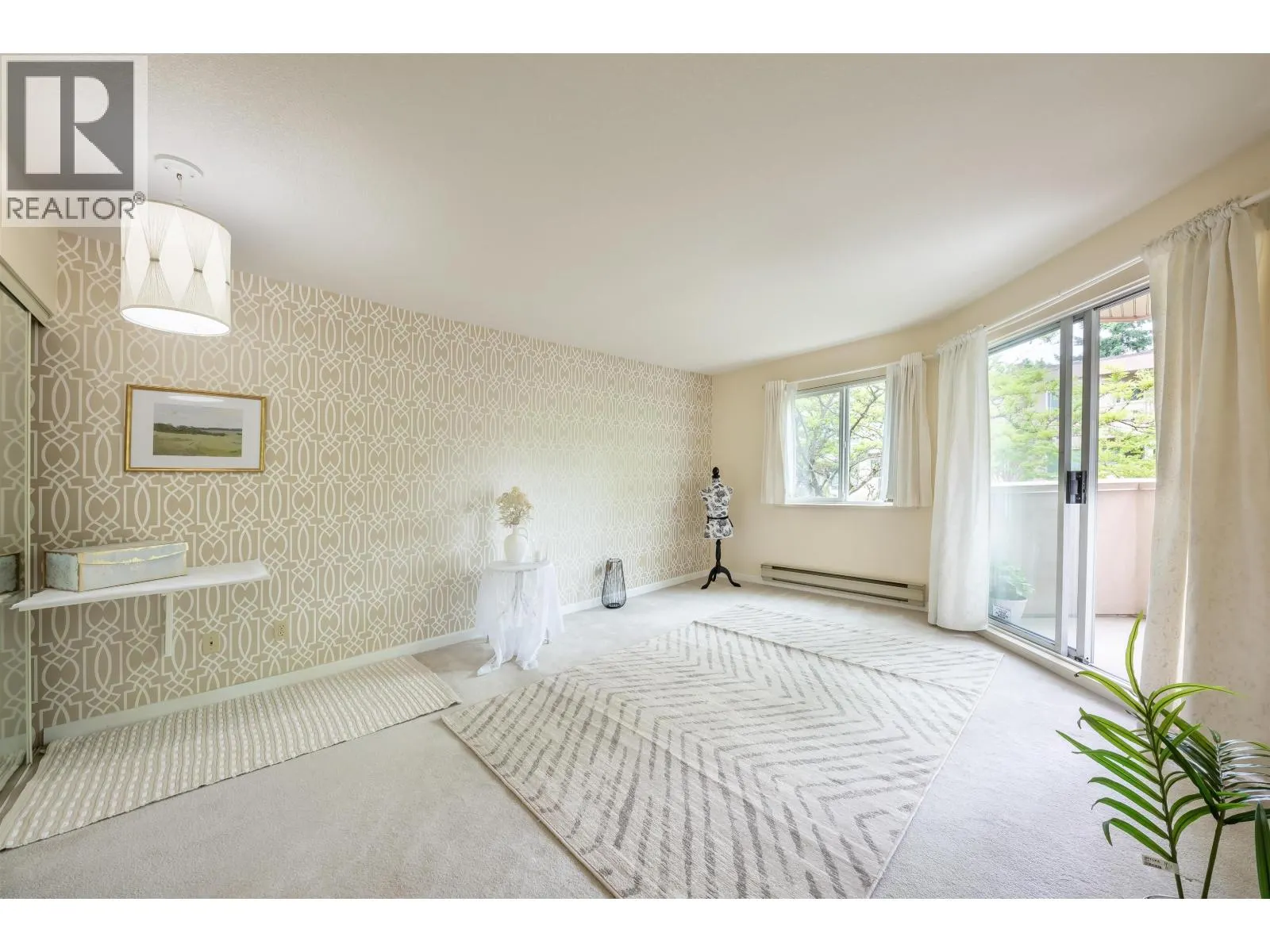 260 8611 ACKROYD ROAD