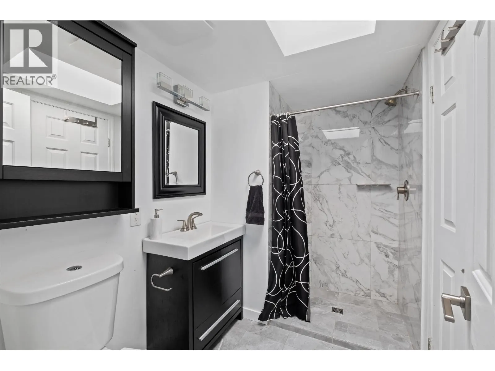 403 3505 W BROADWAY