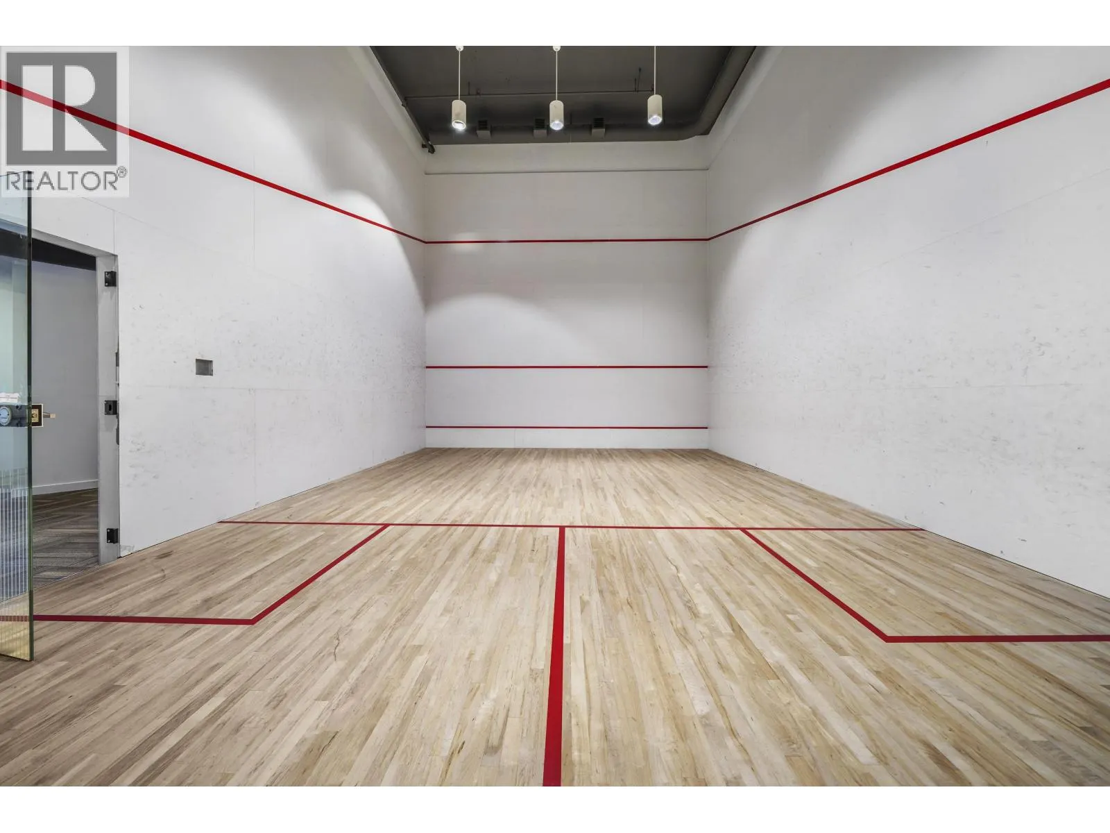 209 258 NELSON'S COURT