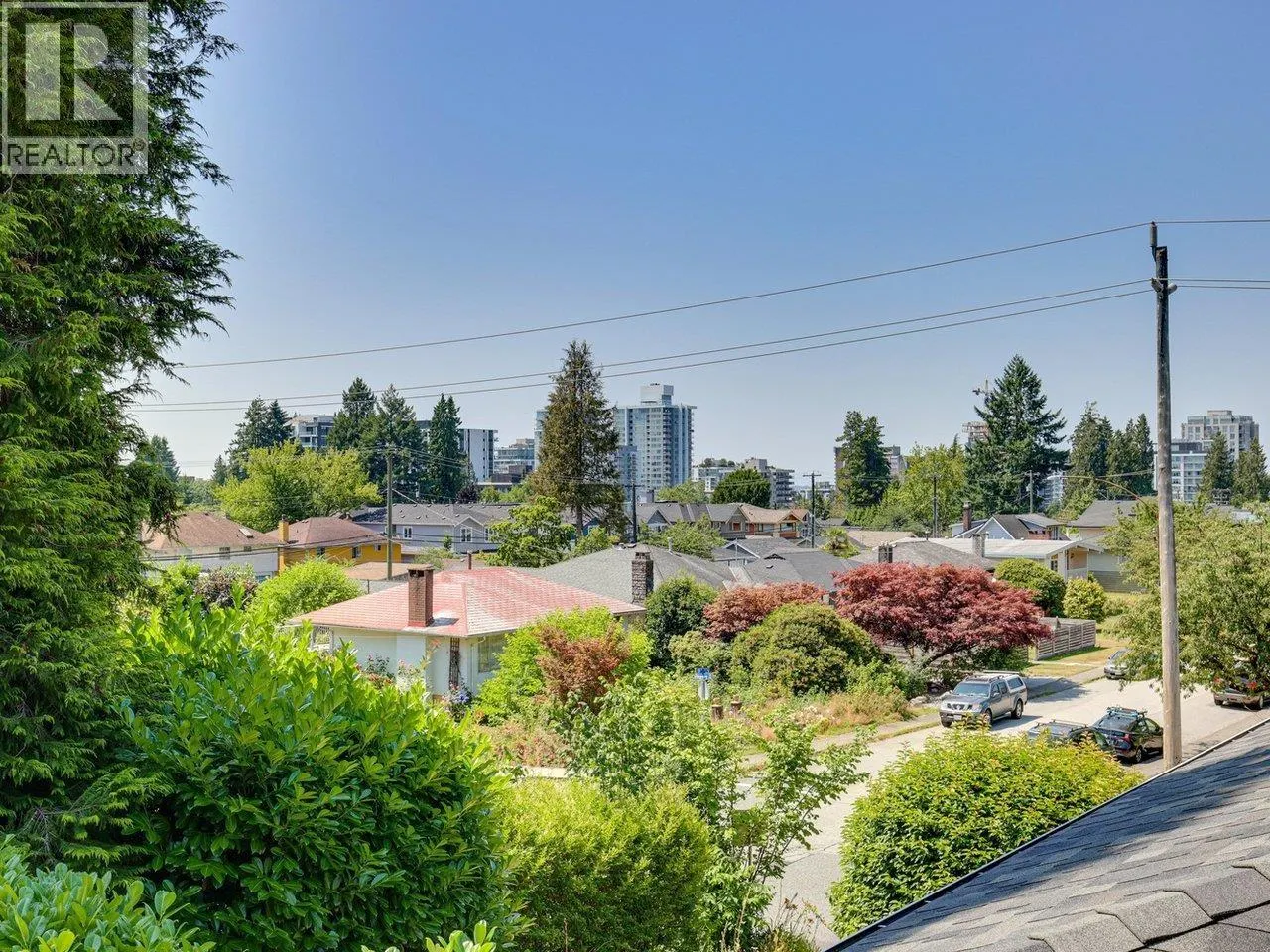 408 E 18TH STREET