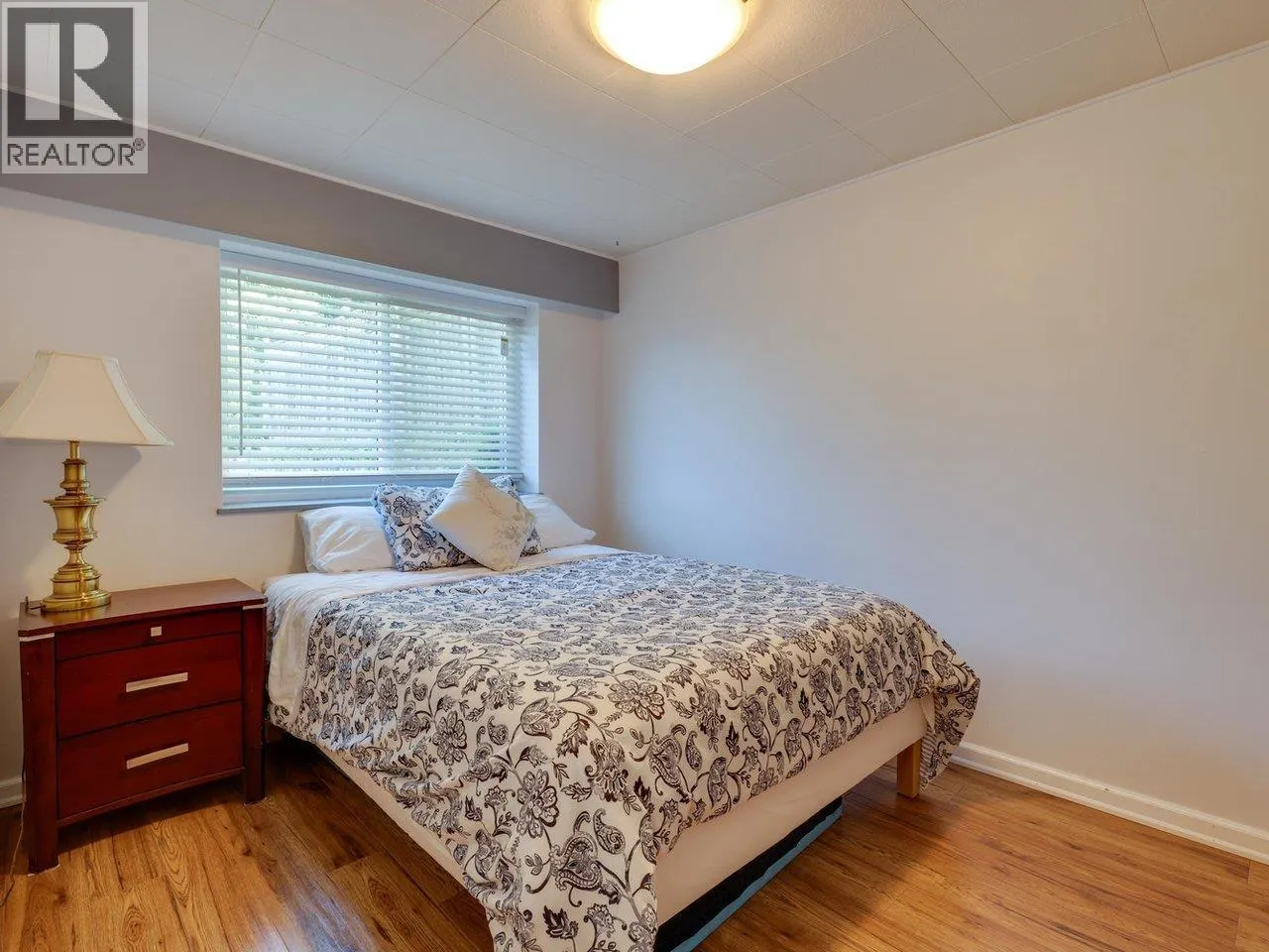 408 E 18TH STREET