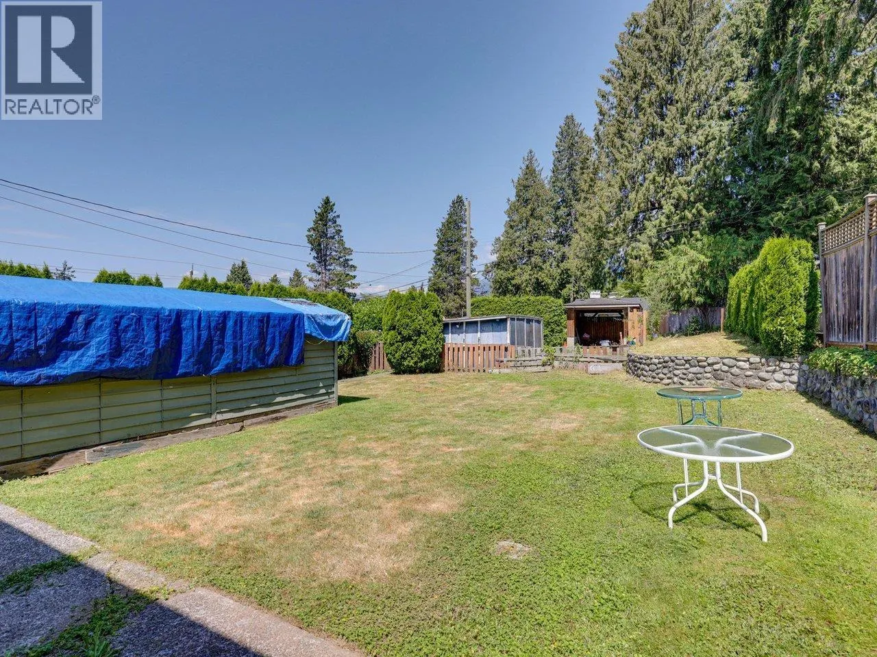 408 E 18TH STREET