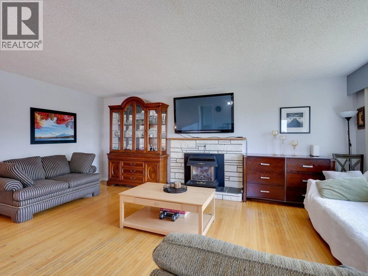 408 E 18TH STREET
