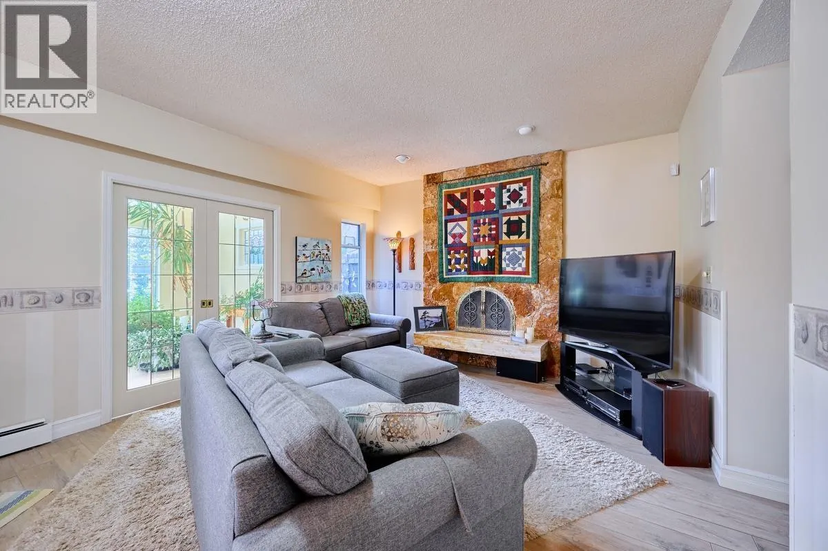 4228 CRAIGFLOWER DRIVE