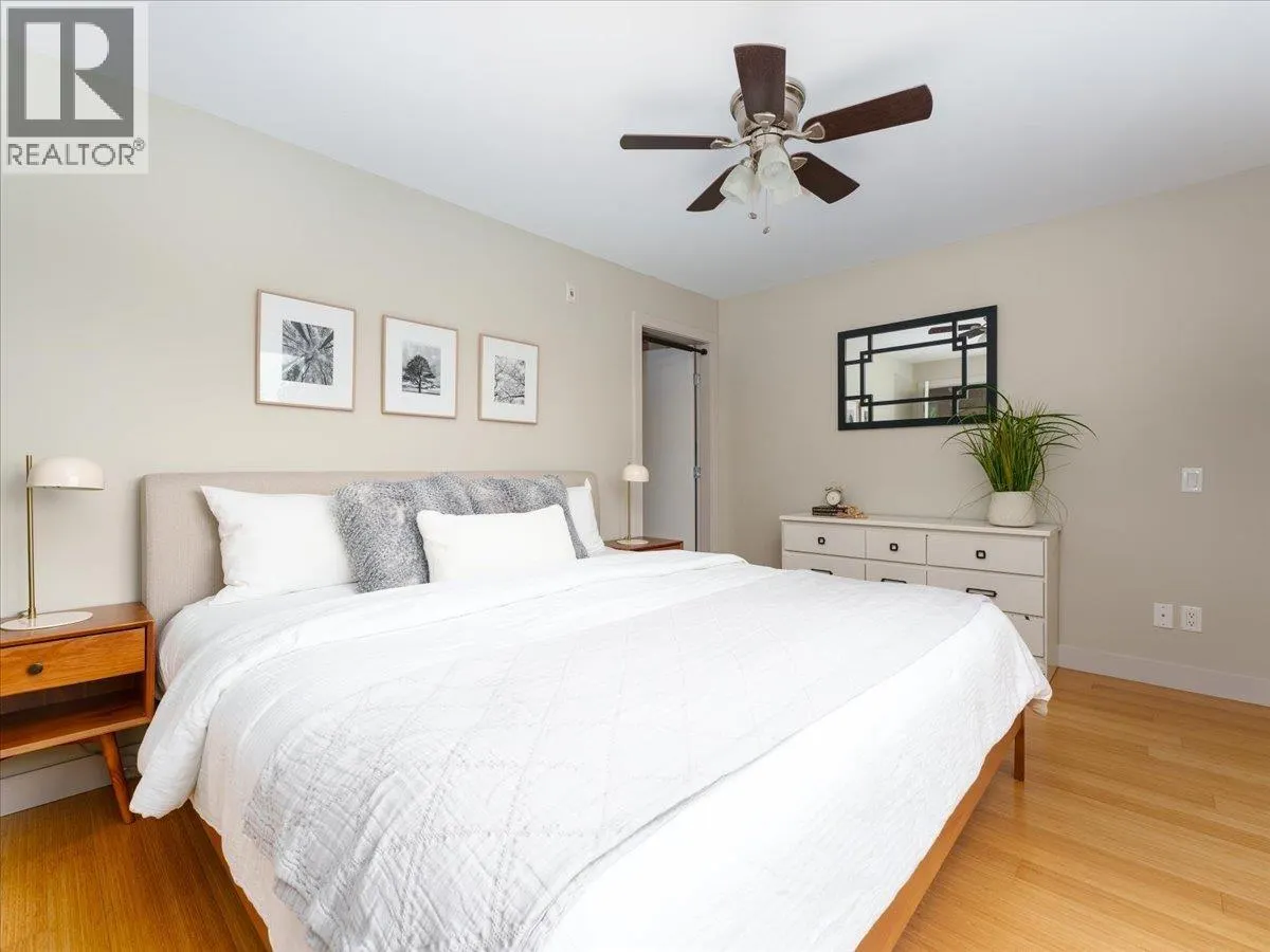 402 3732 MT SEYMOUR PARKWAY