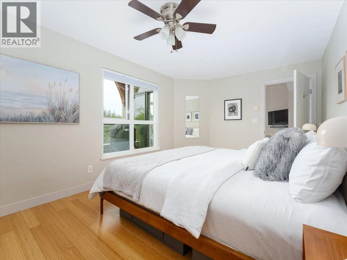 402 3732 MT SEYMOUR PARKWAY