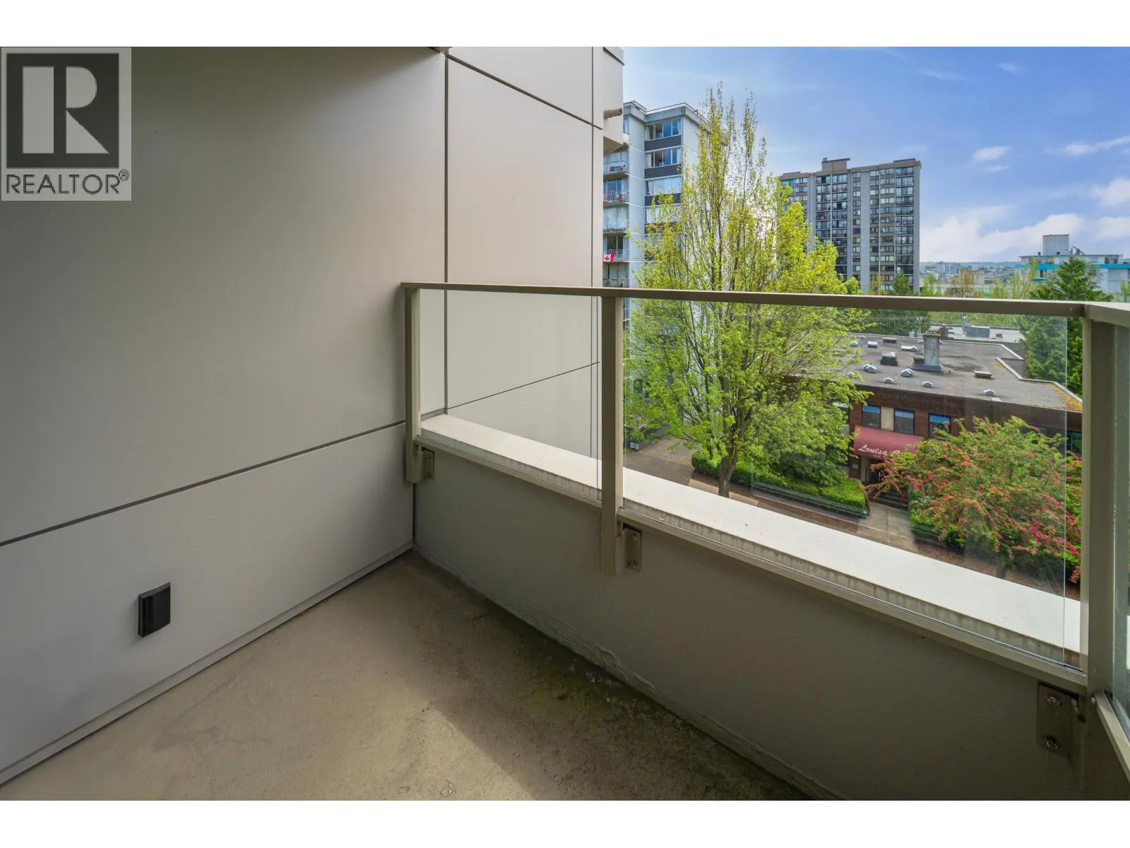 501 1345 BURNABY STREET