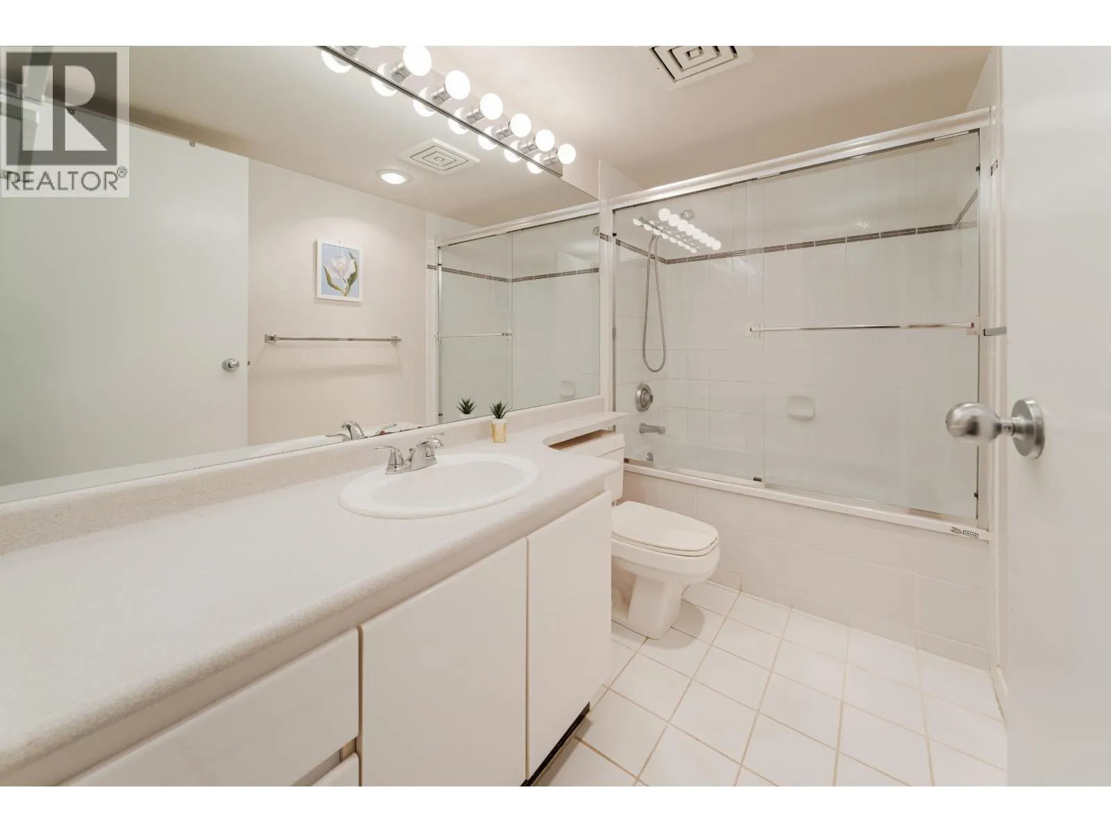 501 1345 BURNABY STREET