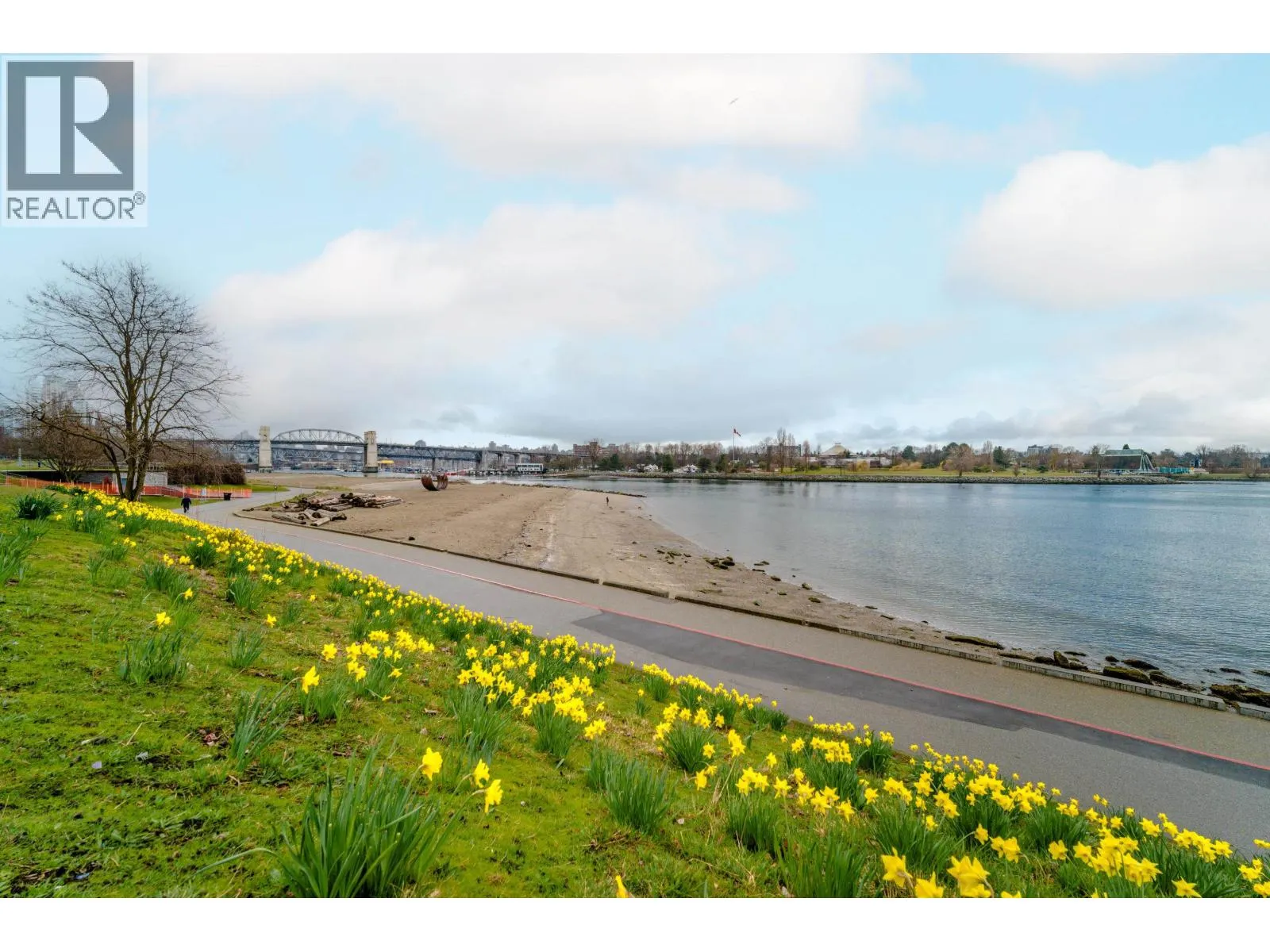 501 1345 BURNABY STREET