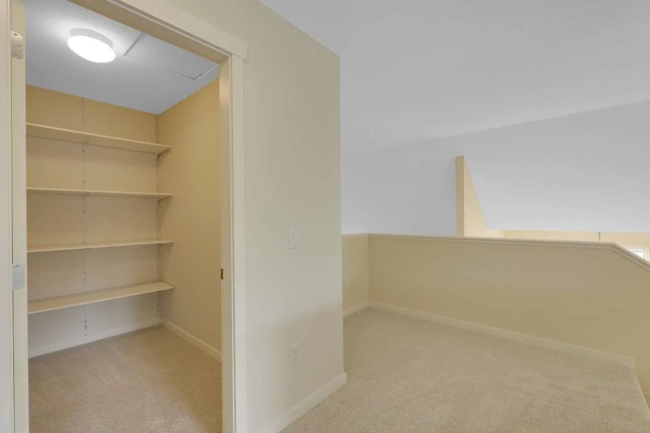 19 15450 ROSEMARY HEIGHTS CRESCENT