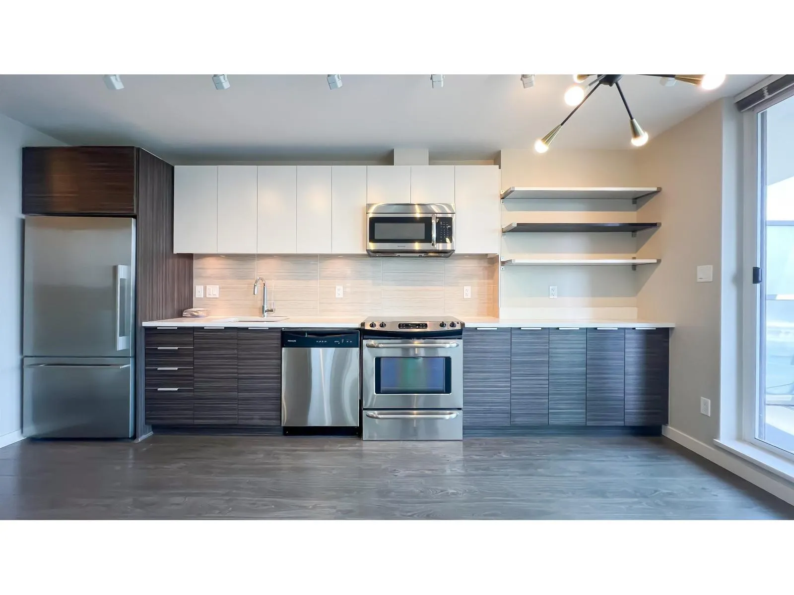 1905 13303 CENTRAL AVENUE