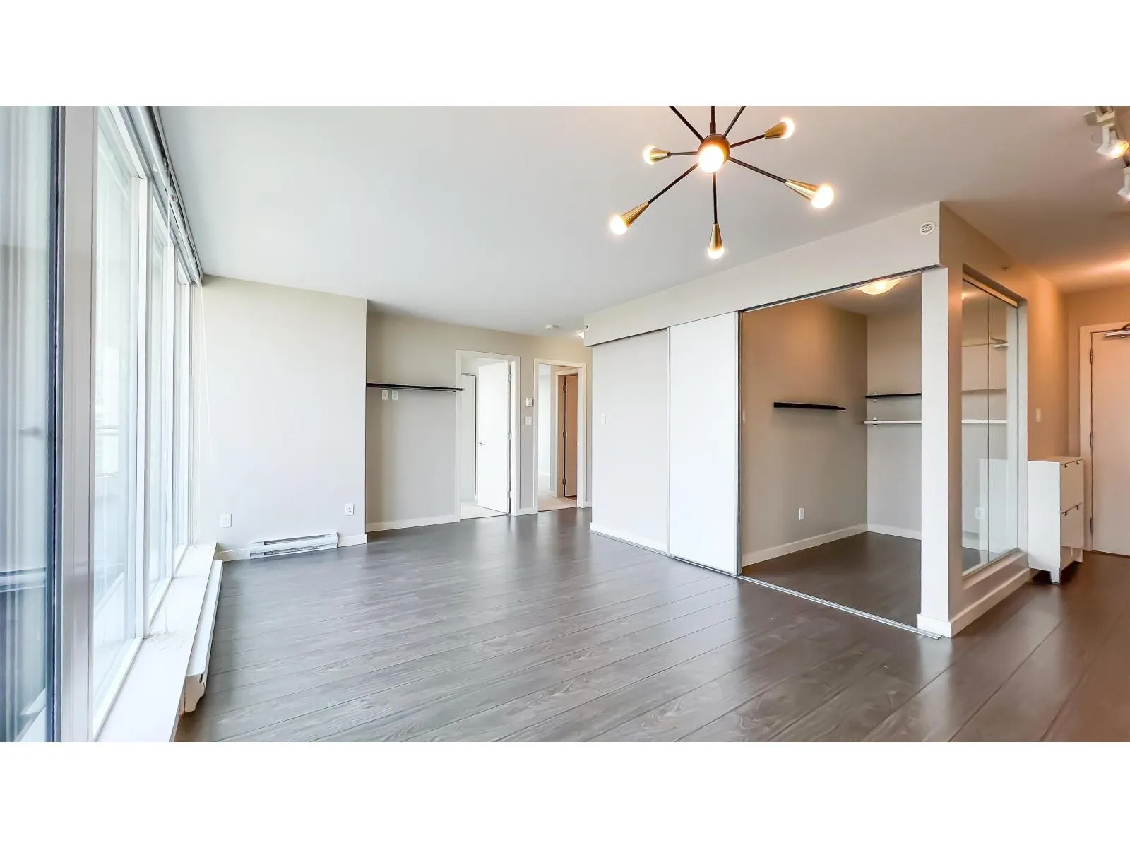 1905 13303 CENTRAL AVENUE