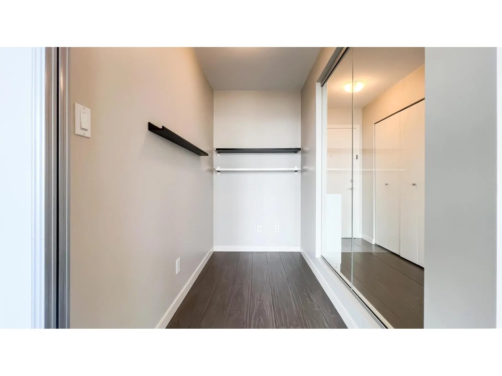 1905 13303 CENTRAL AVENUE