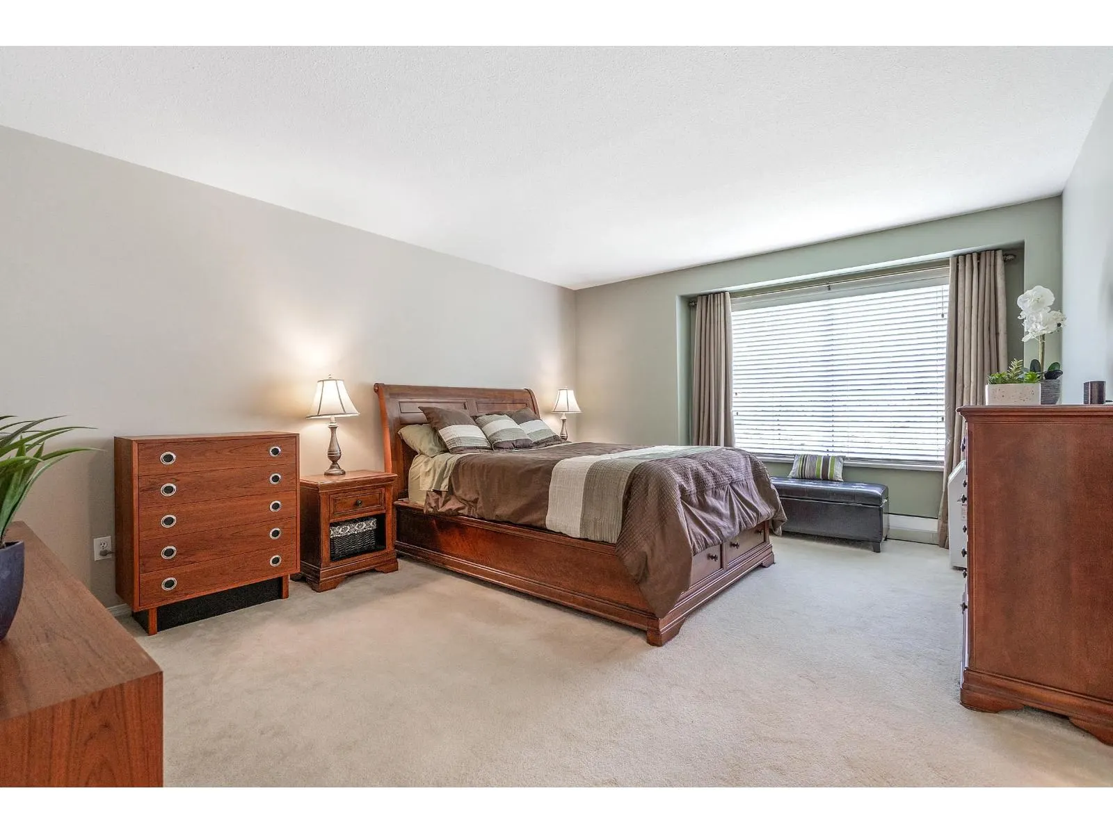 13 16363 85 AVENUE