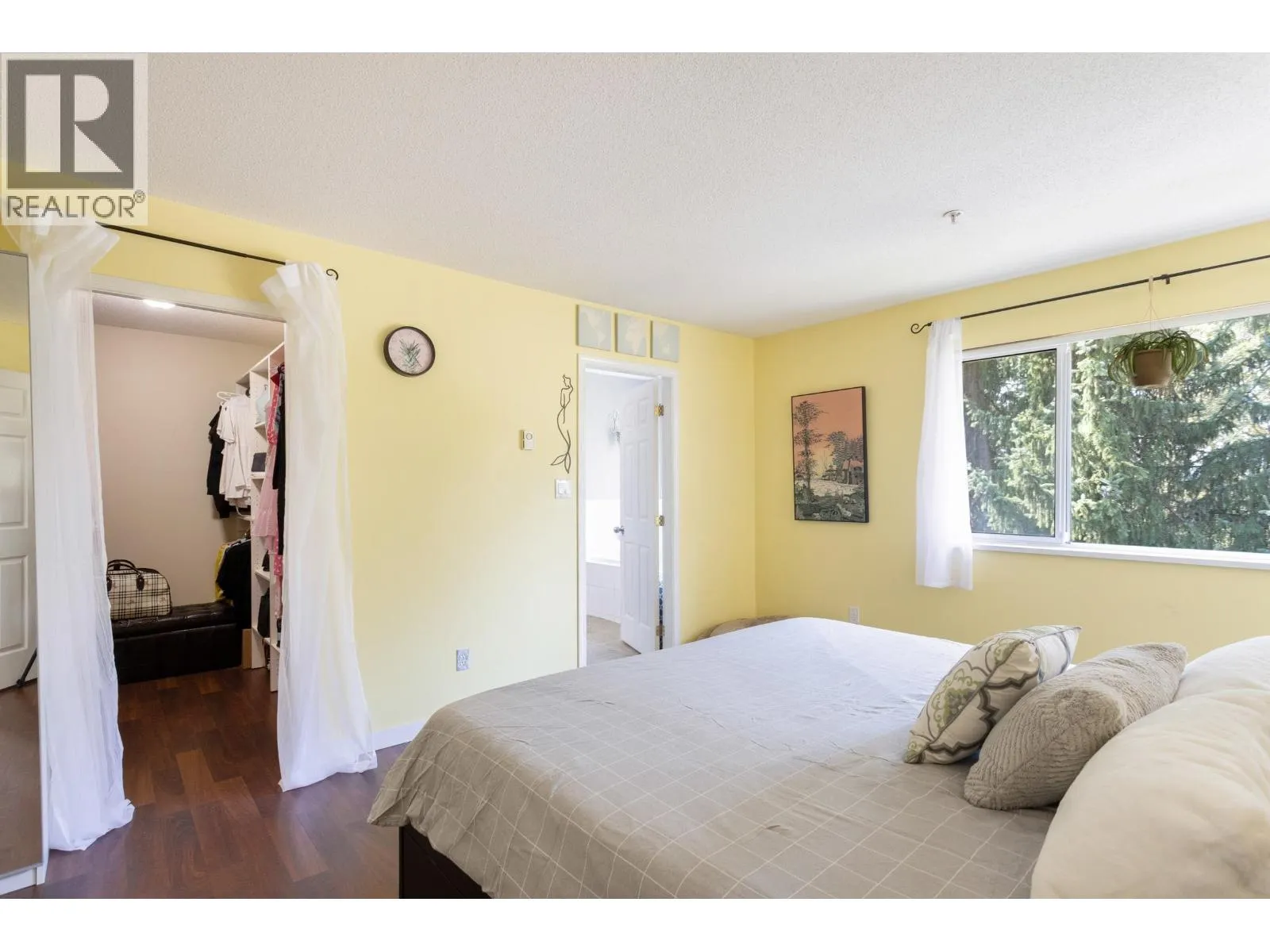 1103 O'FLAHERTY GATE
