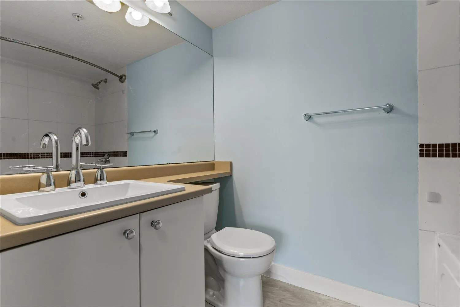 302 45561 YALE ROAD|Chilliwack Proper South