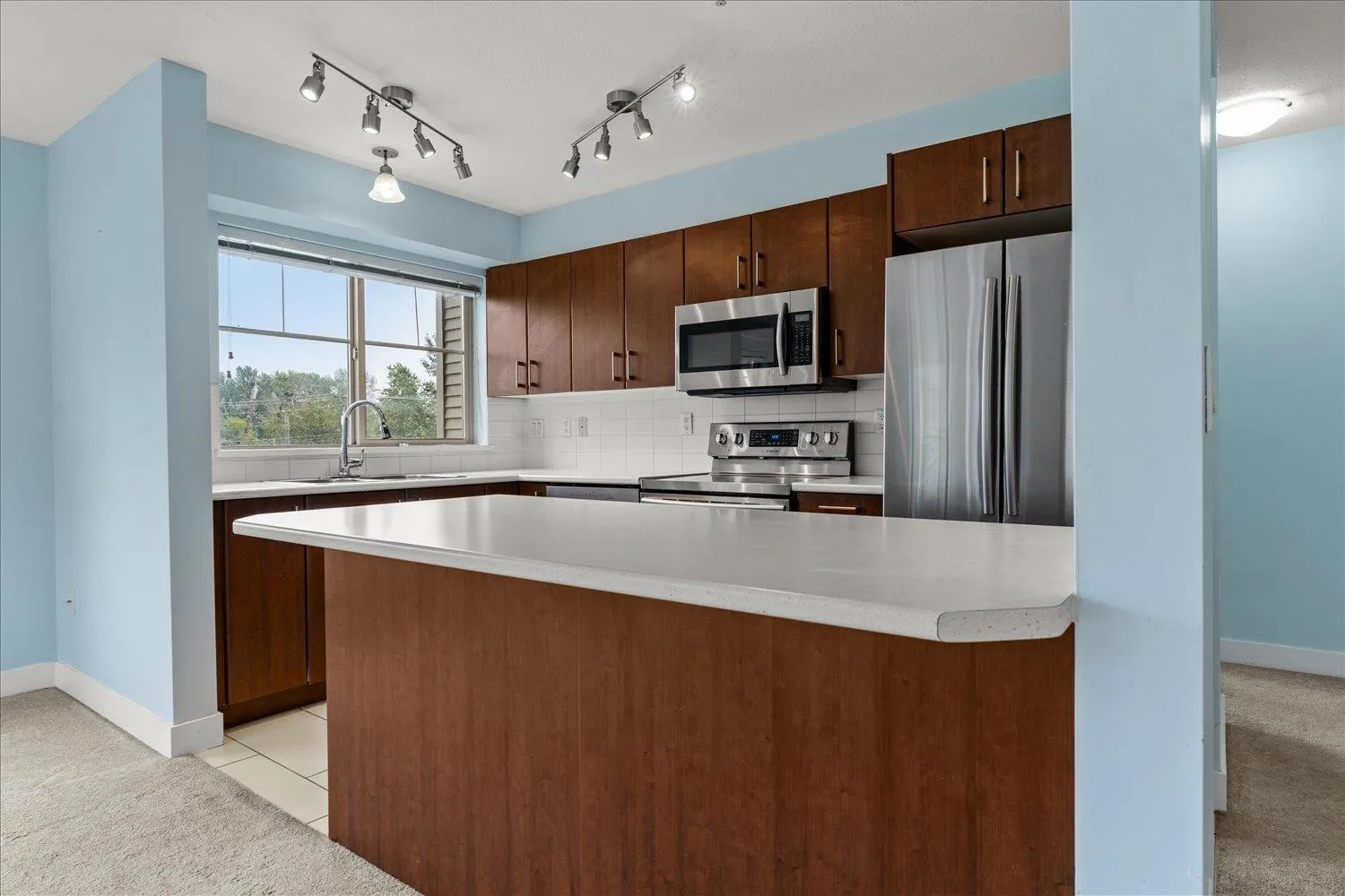 302 45561 YALE ROAD|Chilliwack Proper South