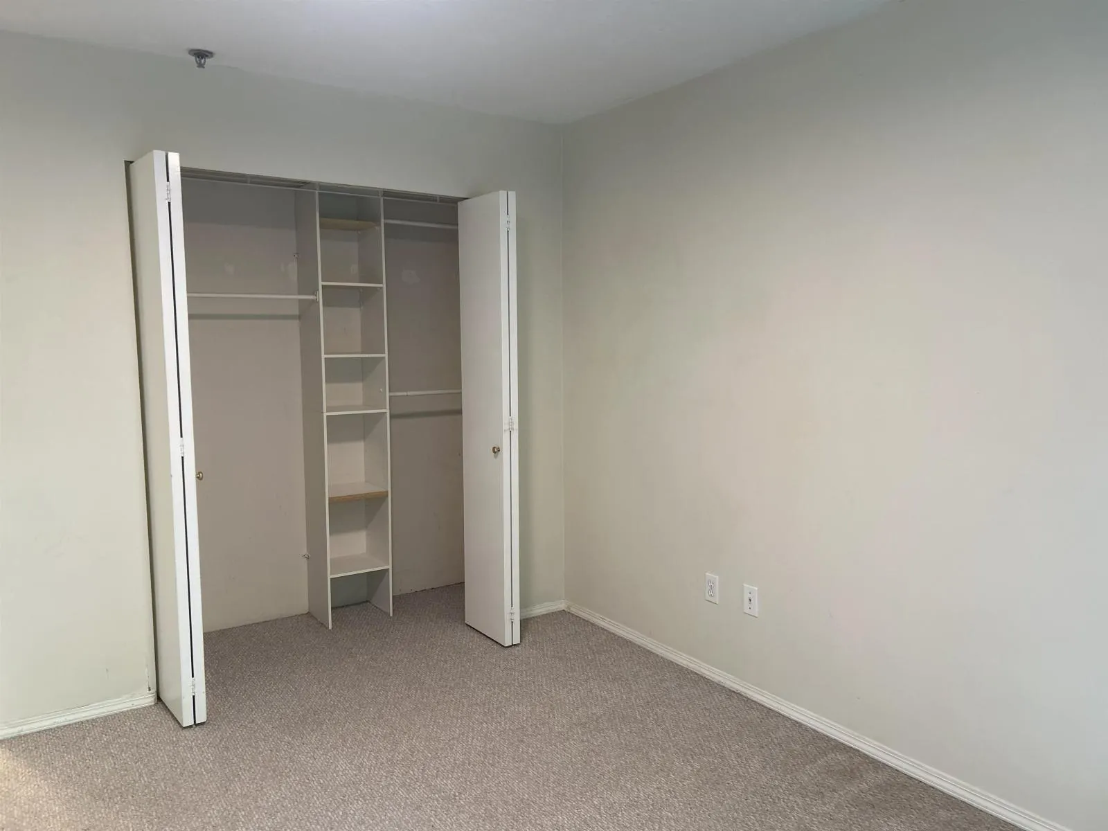 111 2130 MCKENZIE ROAD