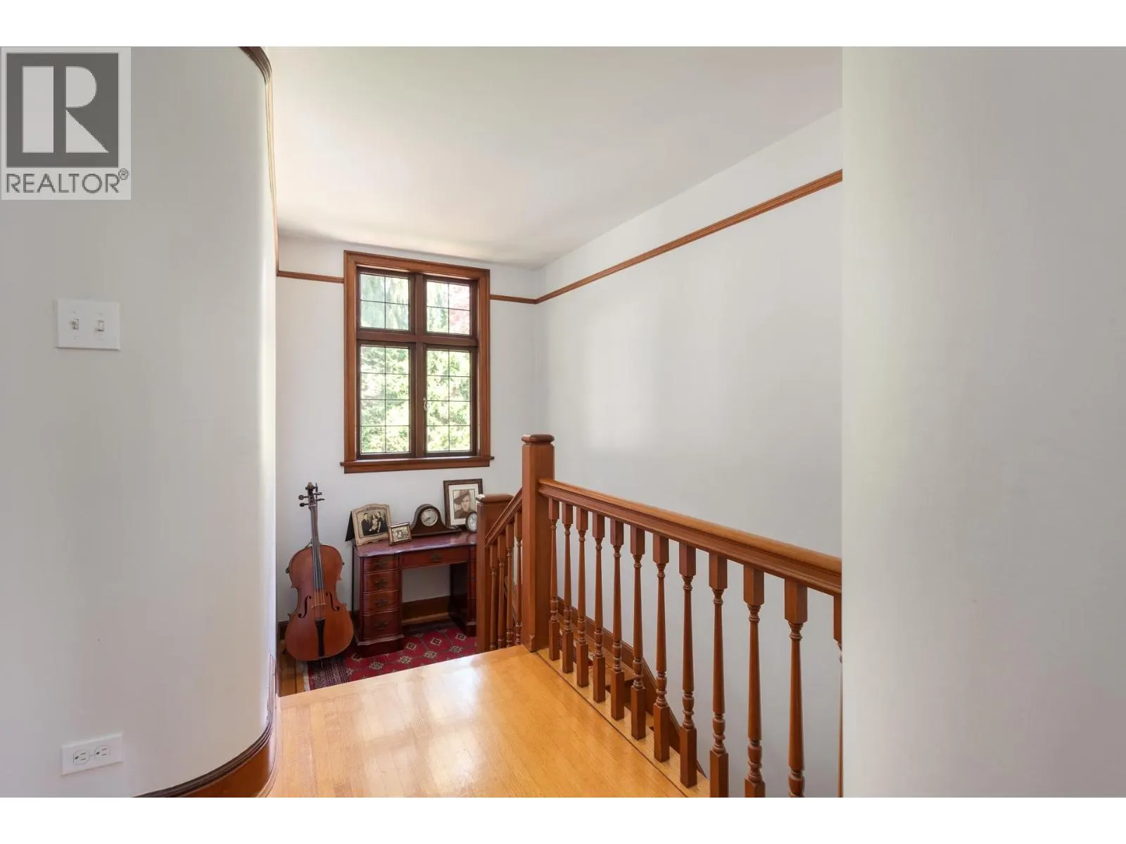 505 QUEENS AVENUE