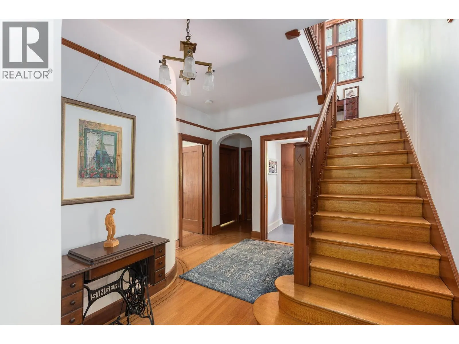 505 QUEENS AVENUE