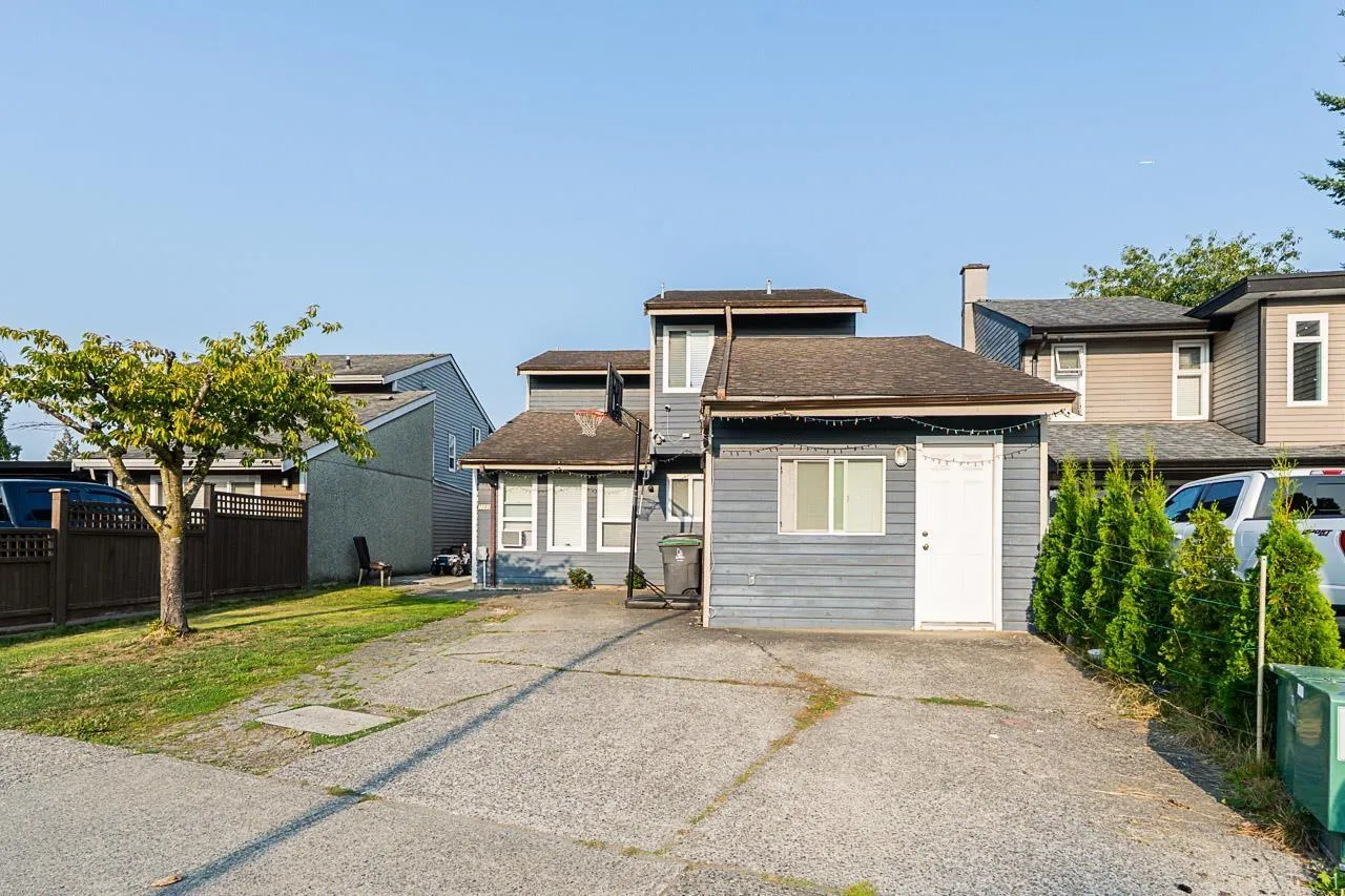 7380 PARKWOOD DRIVE
