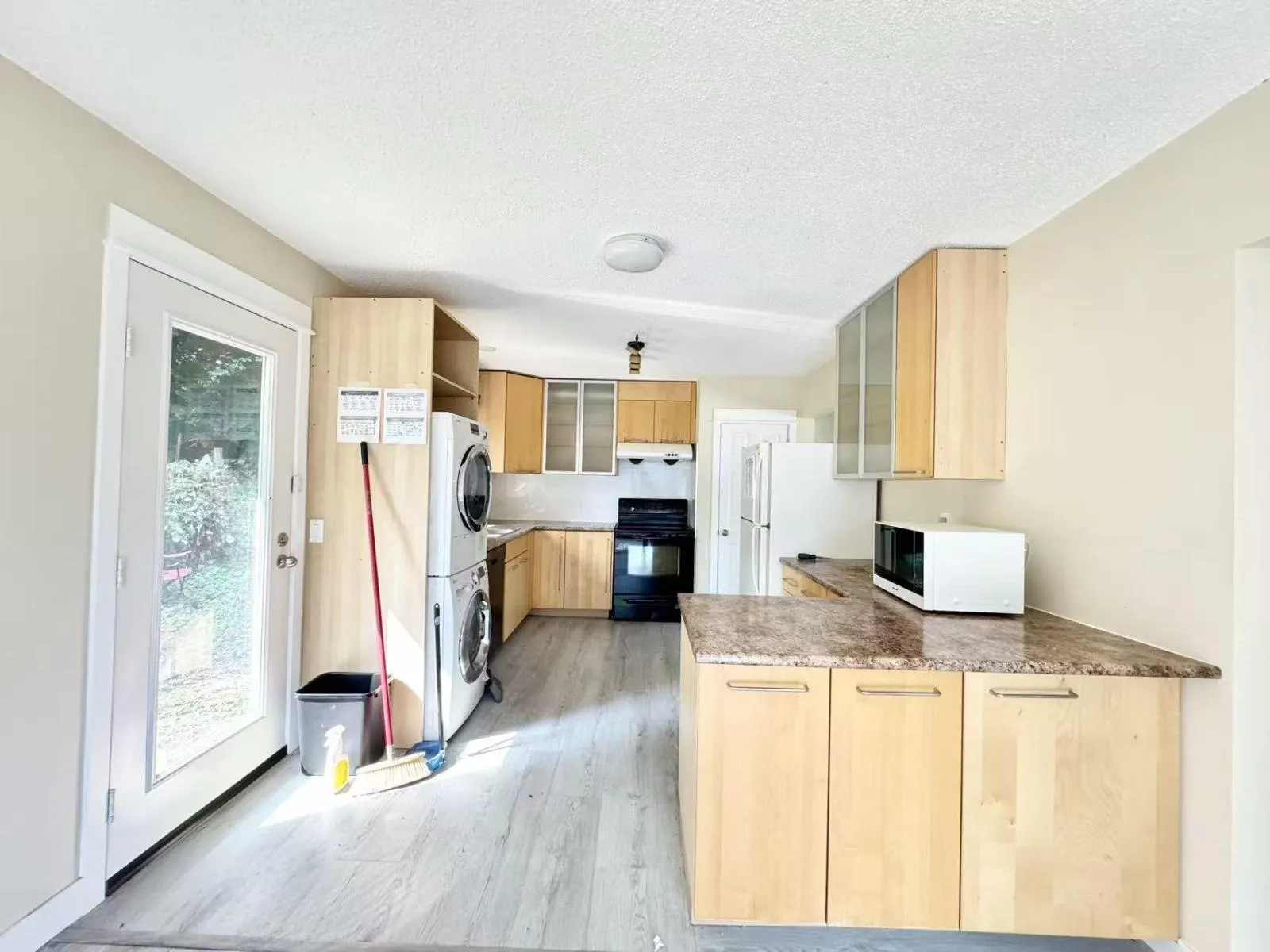 UPPER-34xxx GEORGE FERGUSON WAY