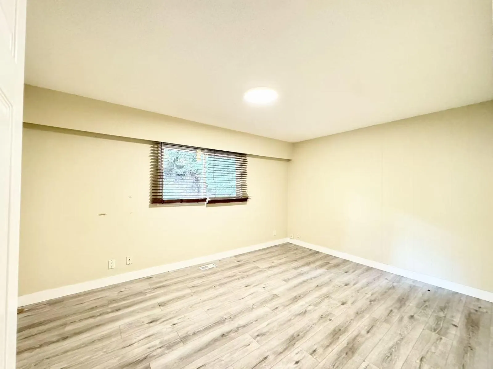 UPPER-34xxx GEORGE FERGUSON WAY