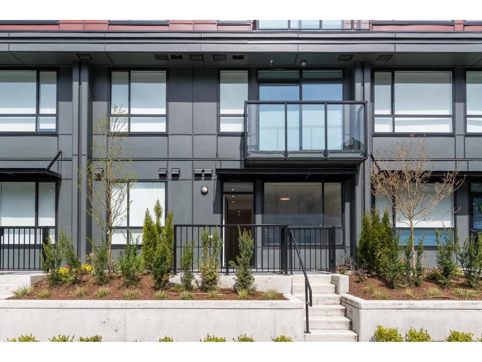 E103 13858 108 AVENUE