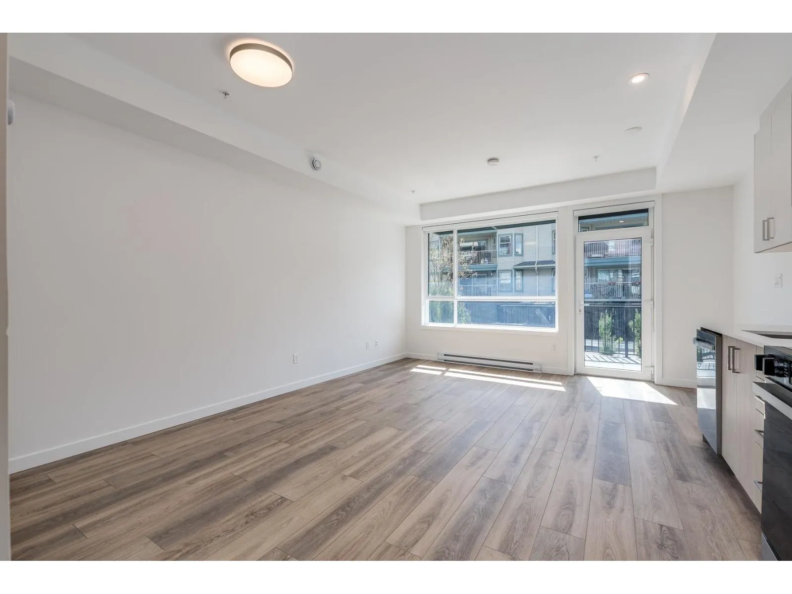 E103 13858 108 AVENUE