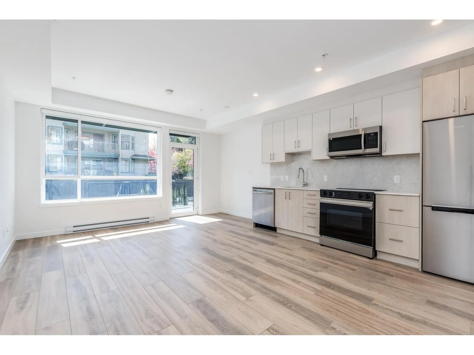 E103 13858 108 AVENUE