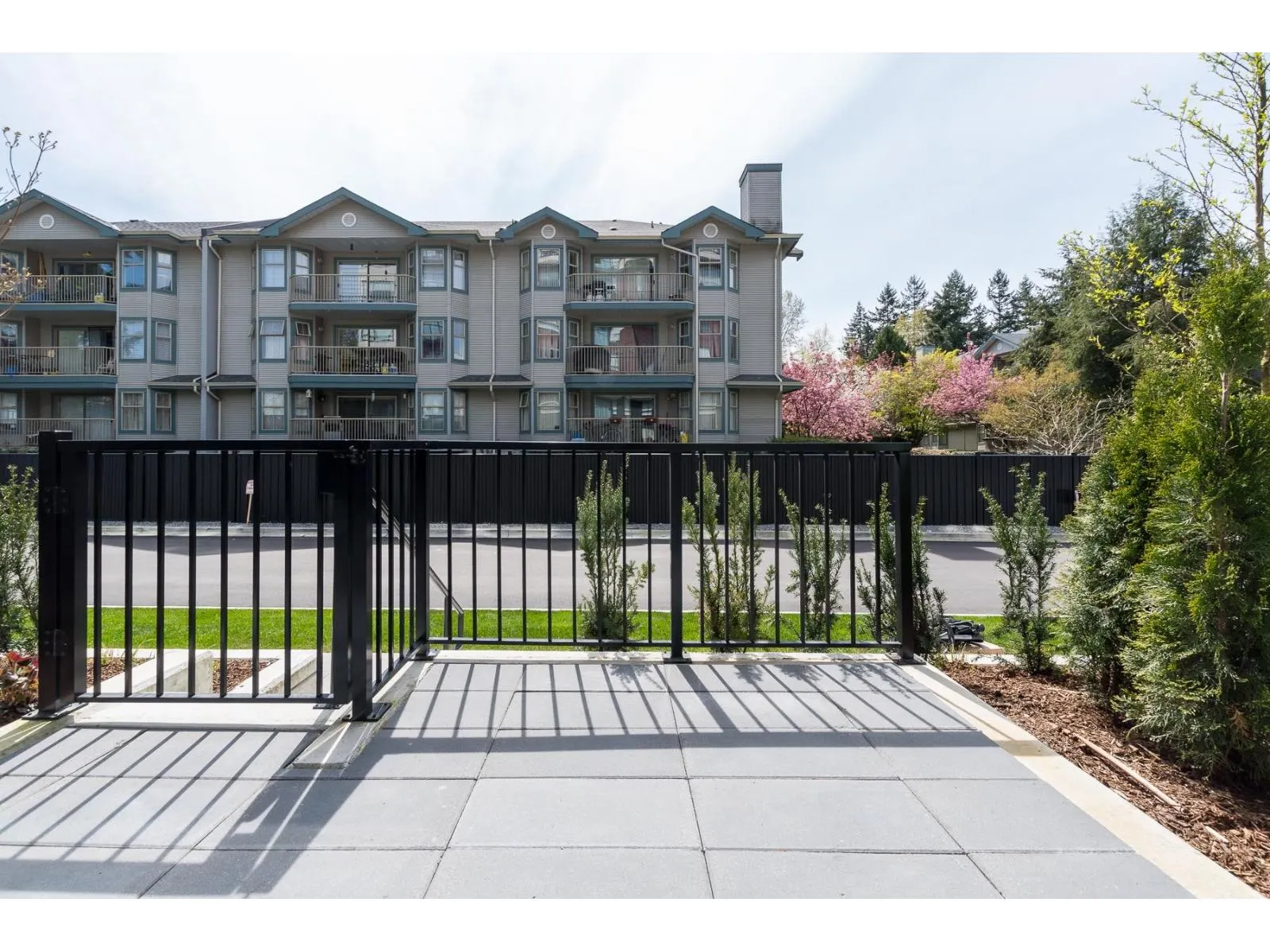 E103 13858 108 AVENUE
