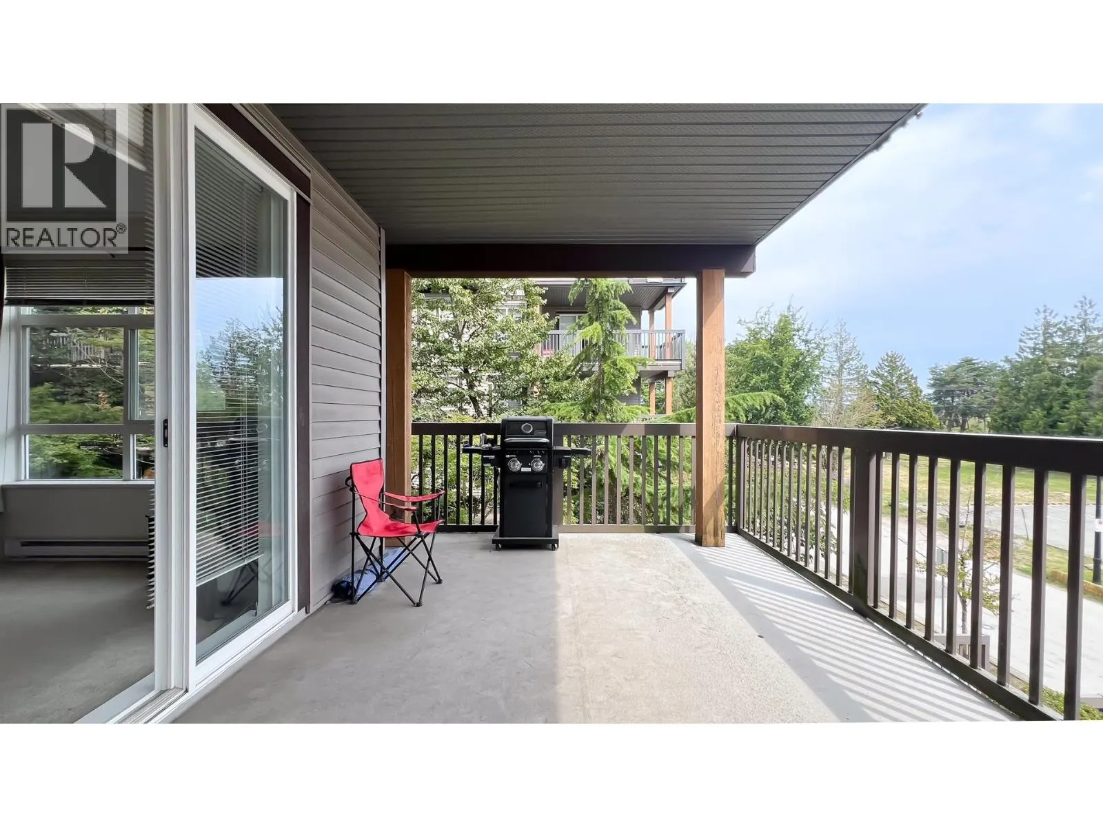 220 9233 FERNDALE ROAD