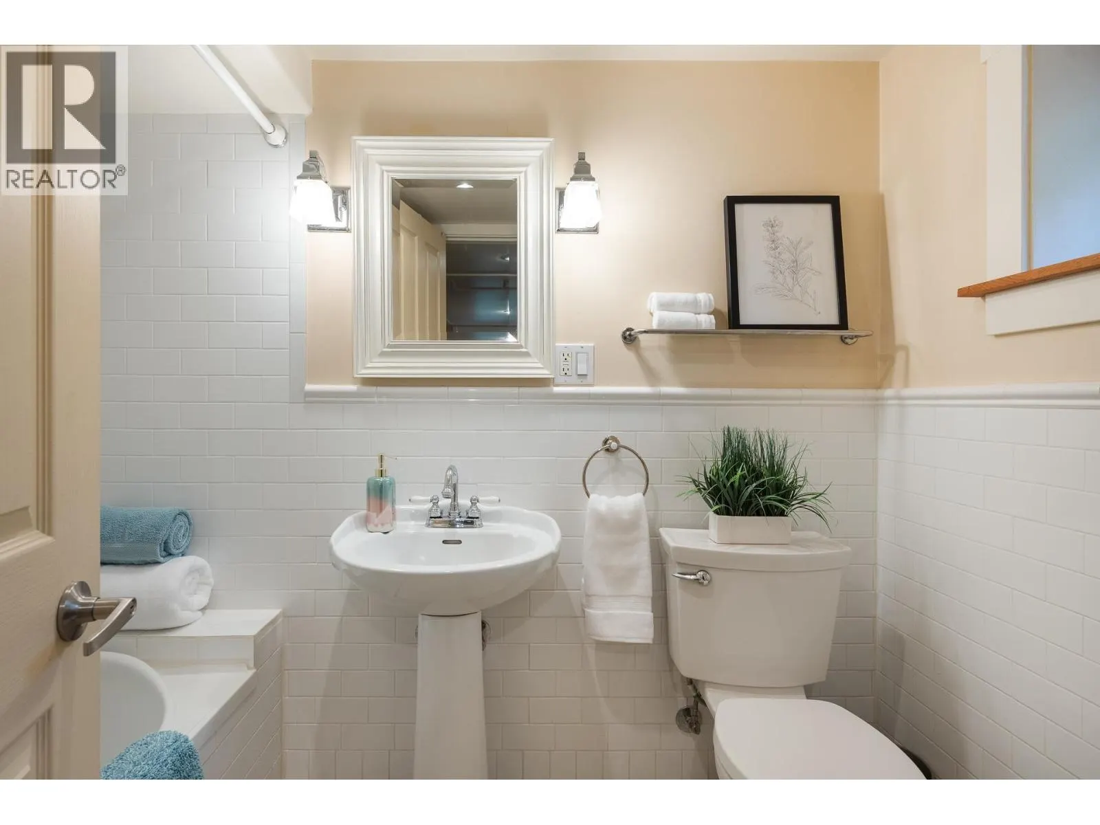 335 FOURTH STREET