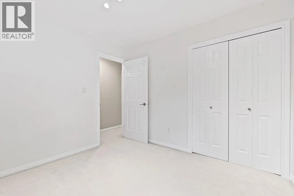 3998 PHYLLIS ROAD