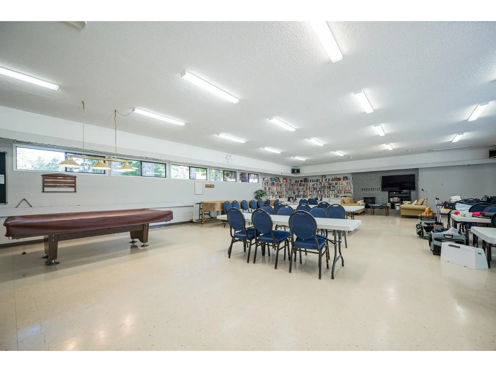 9 24330 FRASER HIGHWAY