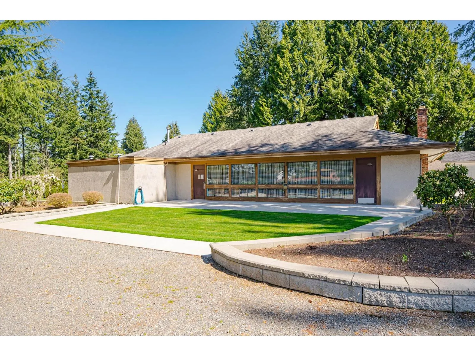 9 24330 FRASER HIGHWAY